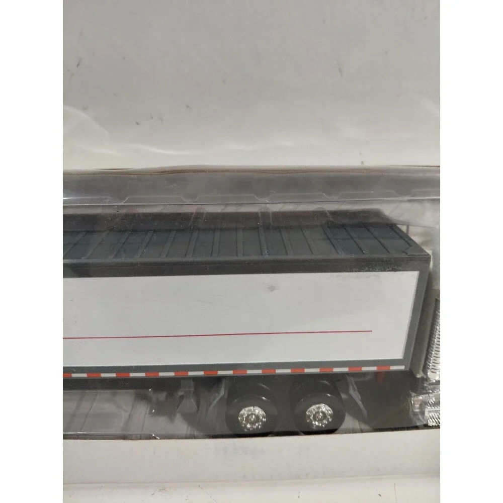 NIB Unbanded DieCast 1:43 Chevron Semi Truck Tractor & Trailer w/Lights & Sounds
